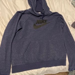 Women’s Nike Hoodie. Size Medium. Like New.